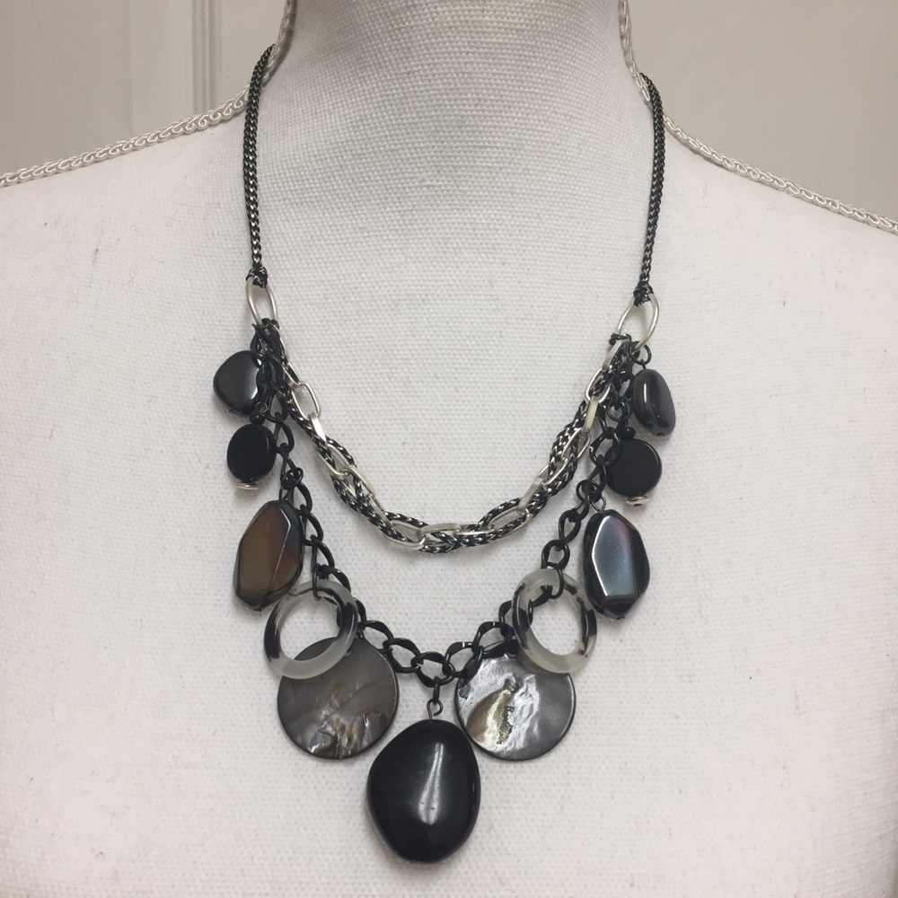 NWOT Black and Silver Stone Necklace